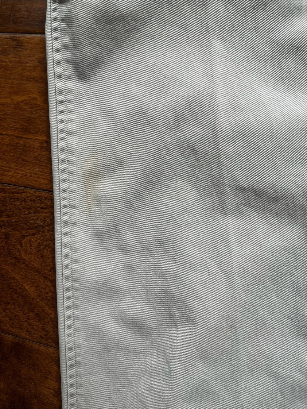 Banana Republic Pleated Chinos 33S